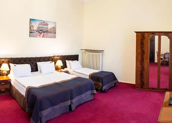 George Hotel